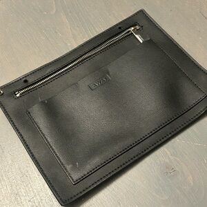 Leather AWAY pouch❤️